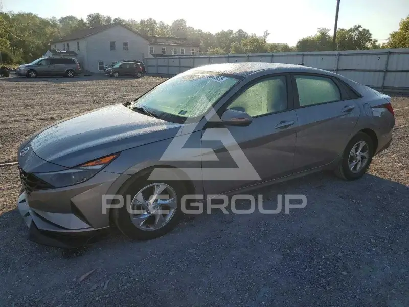 2022 Hyundai Elantra photo