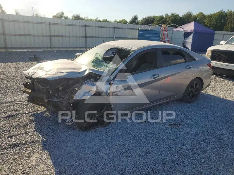 2022 Hyundai Elantra фото