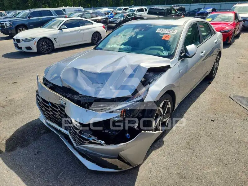 2022 Hyundai Elantra фото