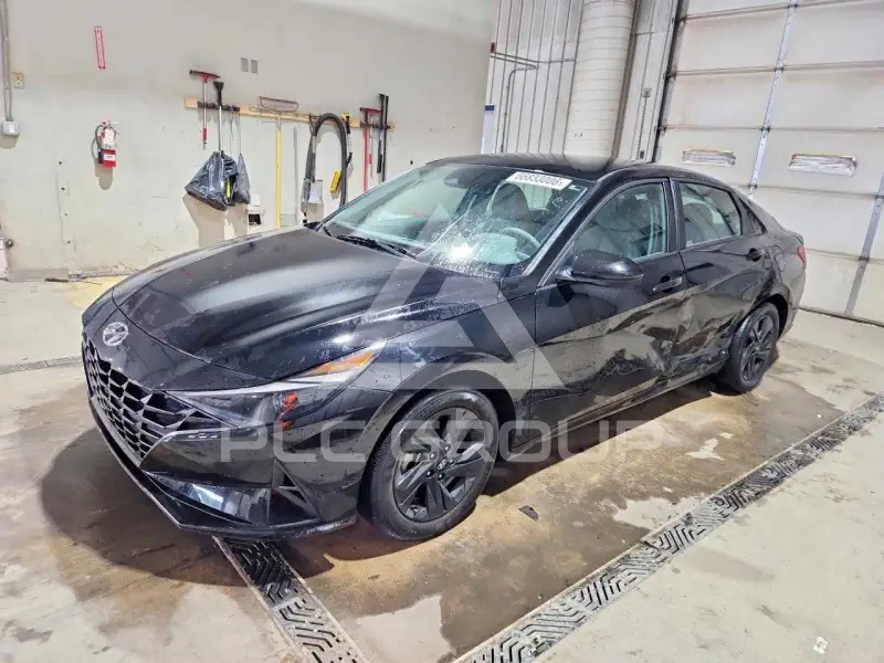 2022 Hyundai Elantra фото