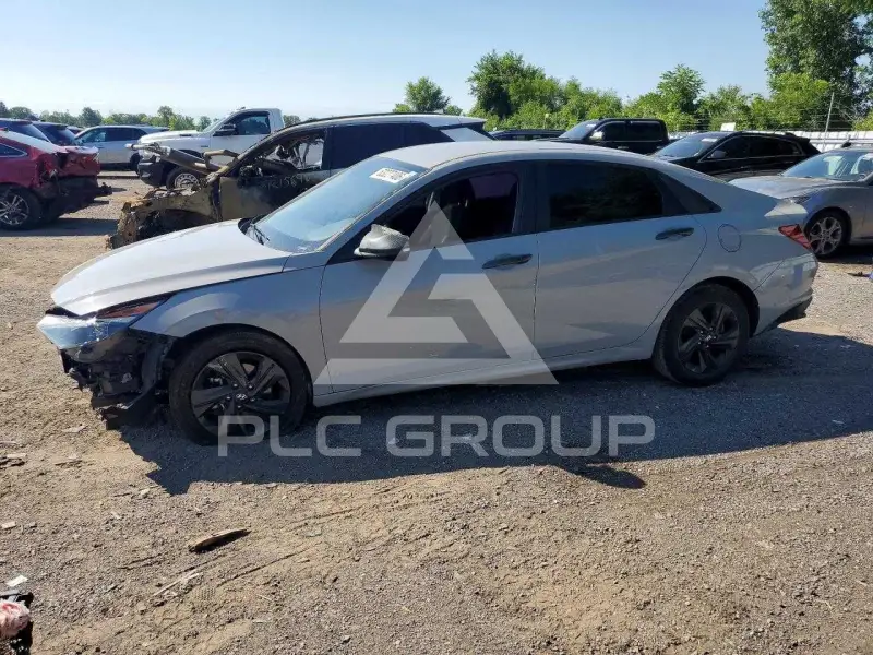2022 Hyundai Elantra фото