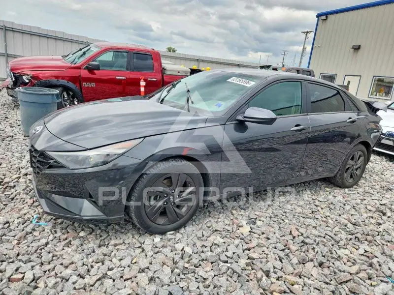 2022 Hyundai Elantra photo