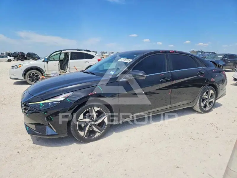 2022 Hyundai Elantra фото
