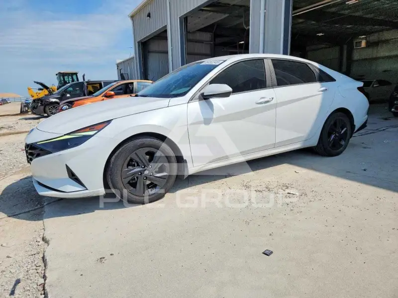 2022 Hyundai Elantra фото