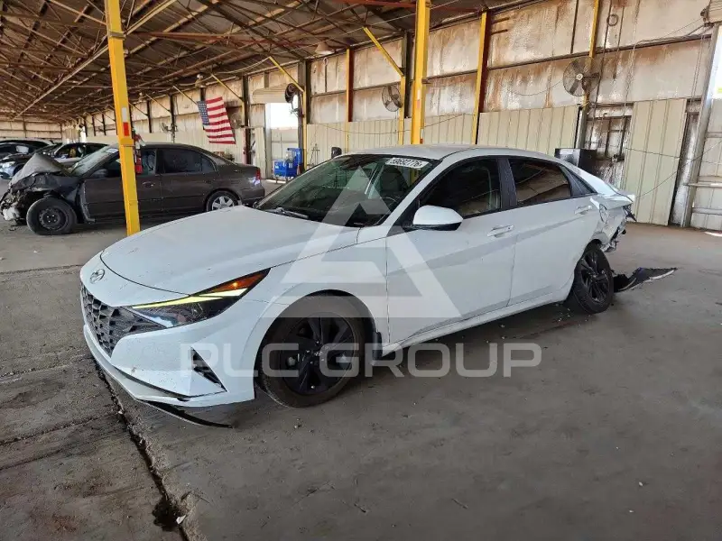 2022 Hyundai Elantra фото