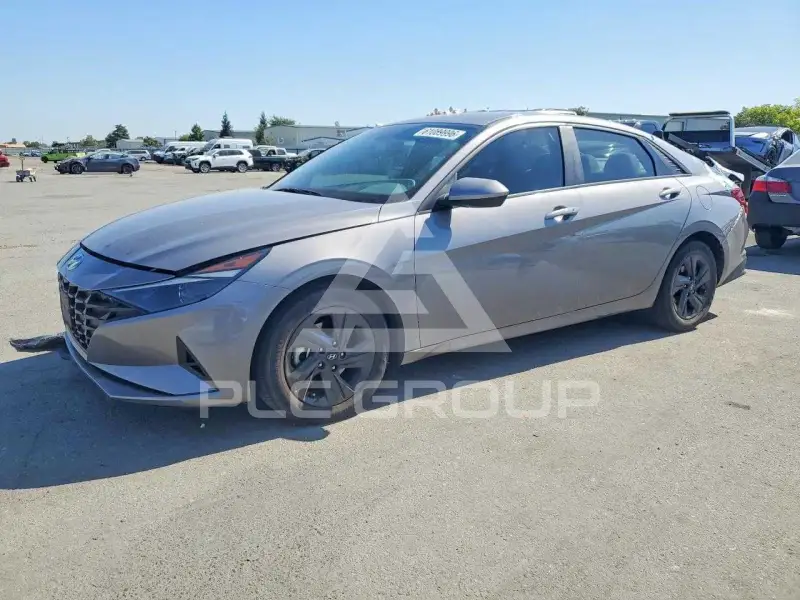 2022 Hyundai Elantra photo