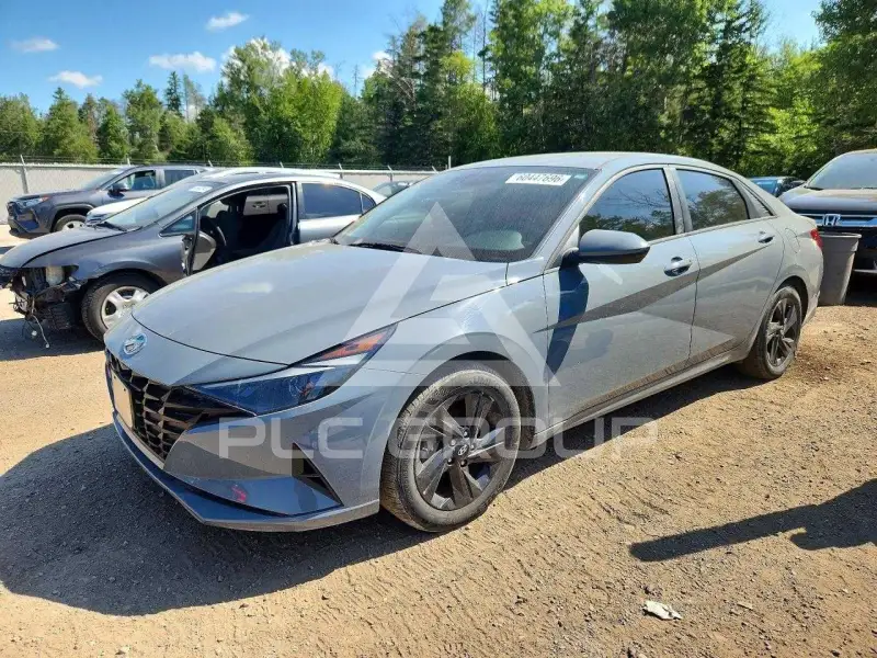 2022 Hyundai Elantra photo