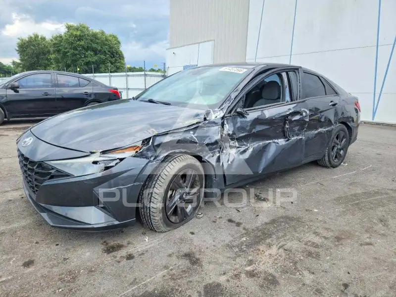 2022 Hyundai Elantra фото