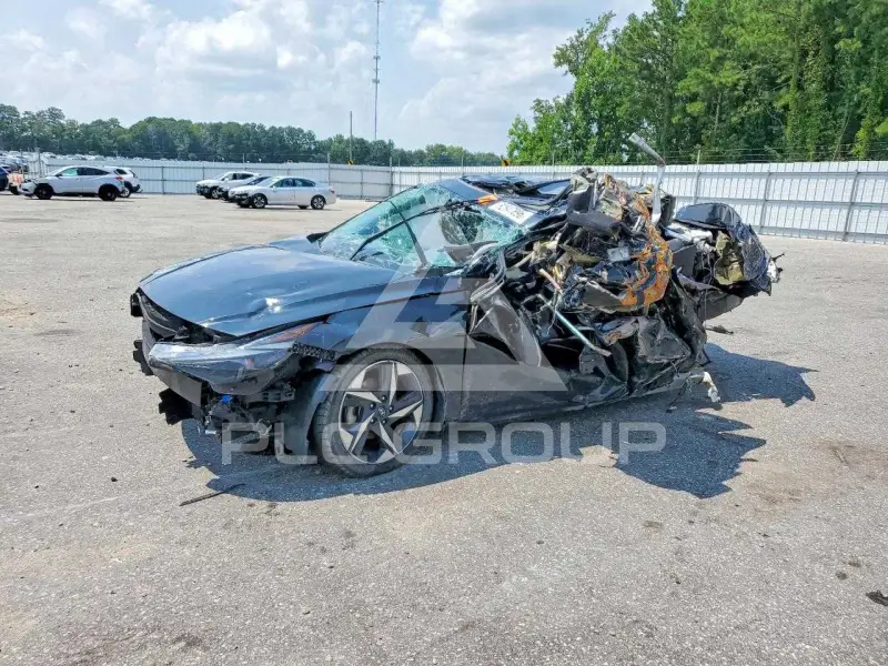 2022 Hyundai Elantra фото