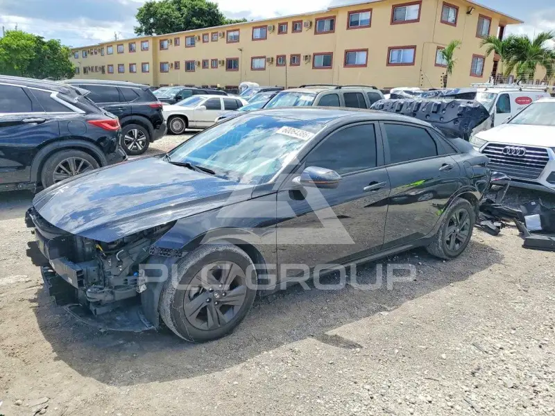 2022 Hyundai Elantra фото
