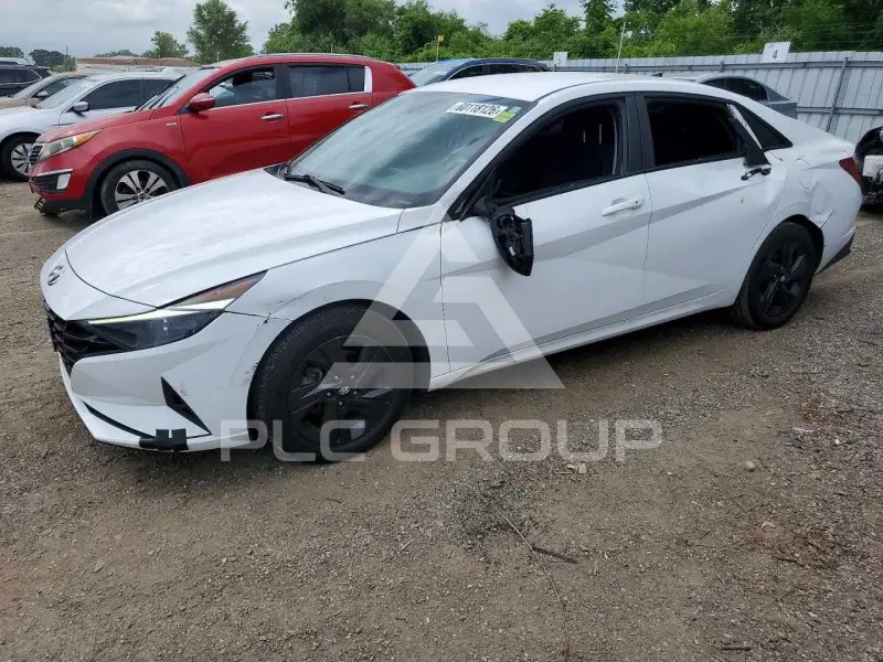 2022 Hyundai Elantra фото