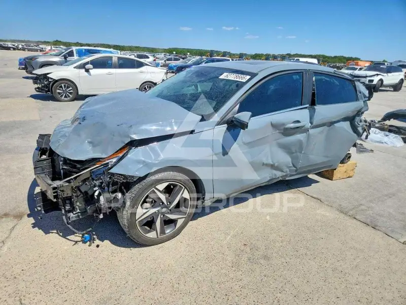 2022 Hyundai Elantra фото