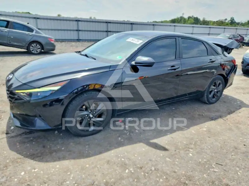 2022 Hyundai Elantra фото