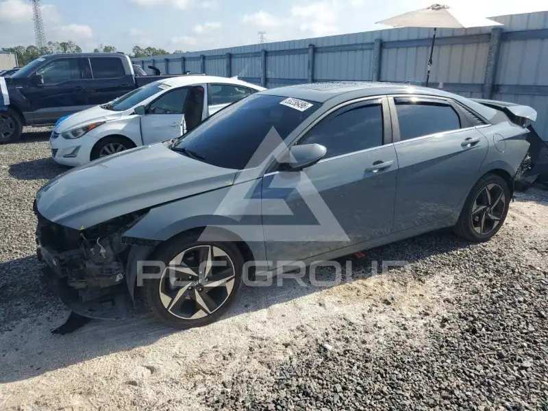 2022 Hyundai Elantra фото