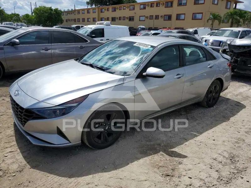 2022 Hyundai Elantra photo