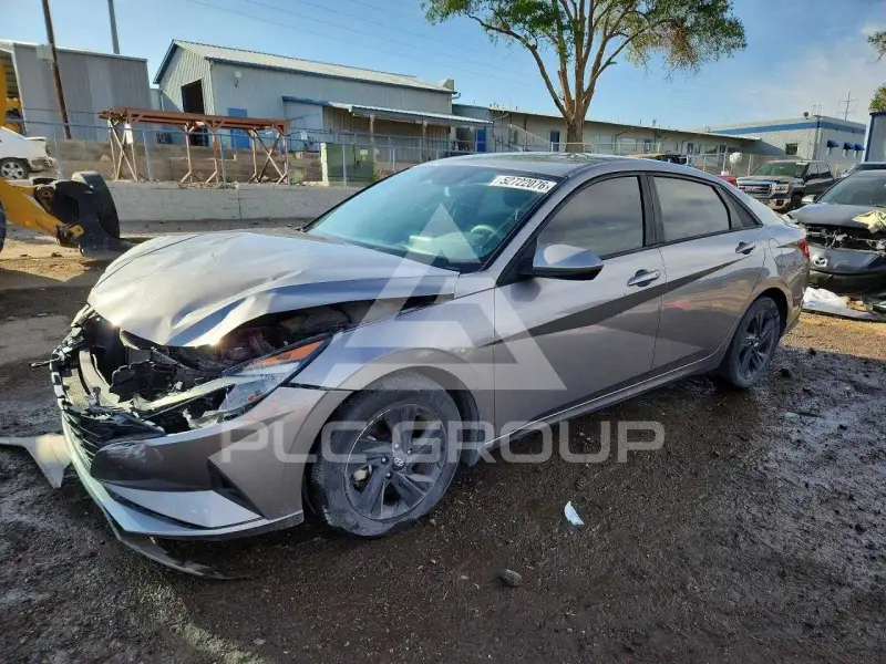 2022 Hyundai Elantra фото