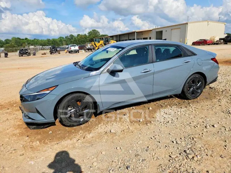 2022 Hyundai Elantra photo
