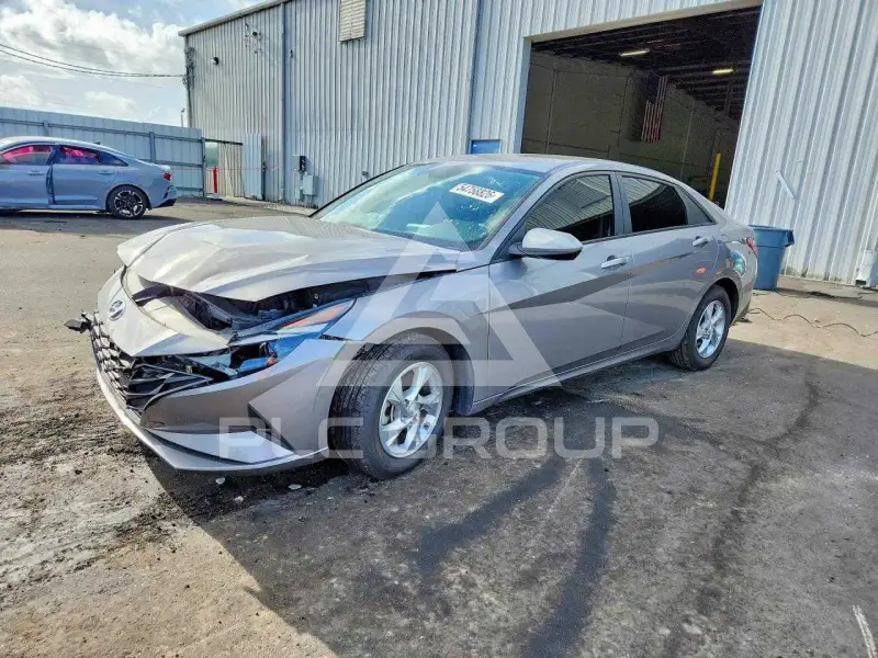 2022 Hyundai Elantra фото