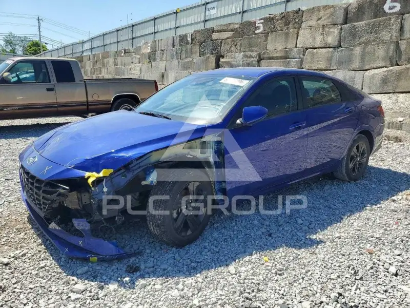 2022 Hyundai Elantra photo