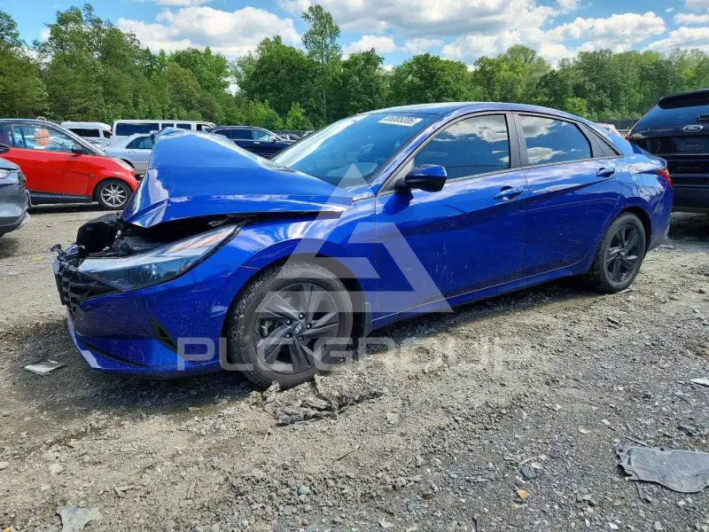 2022 Hyundai Elantra photo