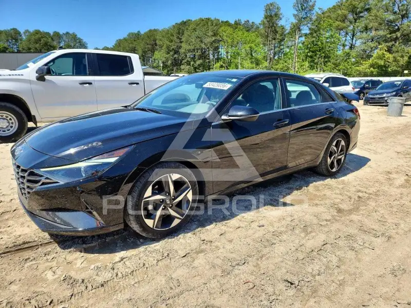 2022 Hyundai Elantra photo