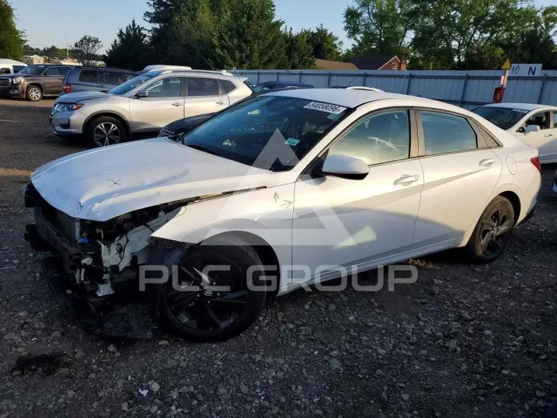 2022 Hyundai Elantra фото