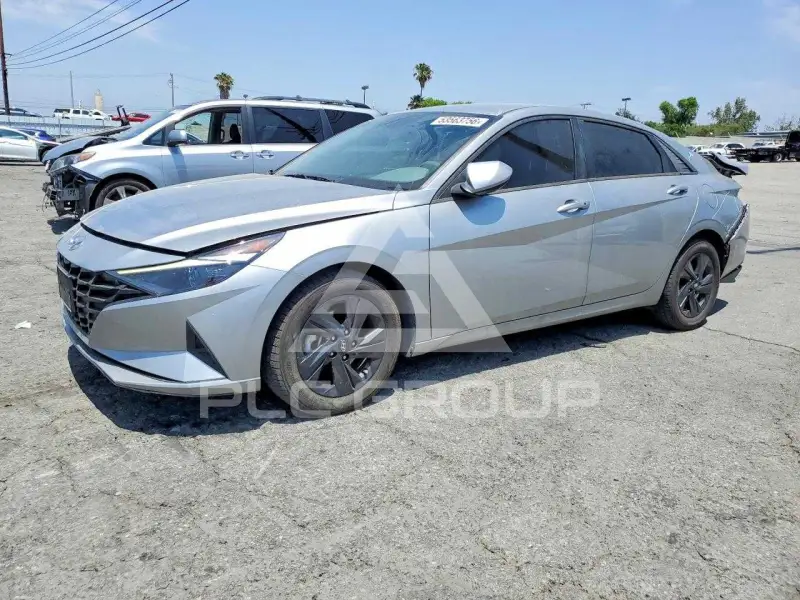 2022 Hyundai Elantra photo