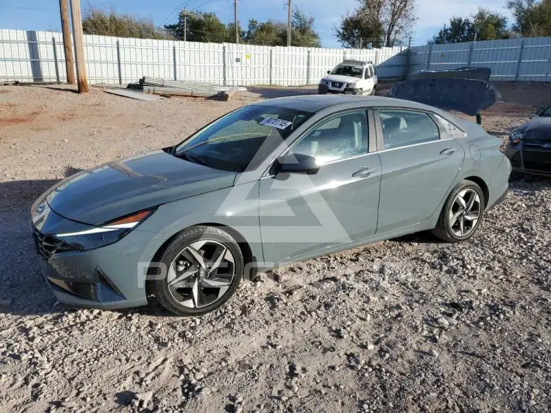 2022 Hyundai Elantra фото
