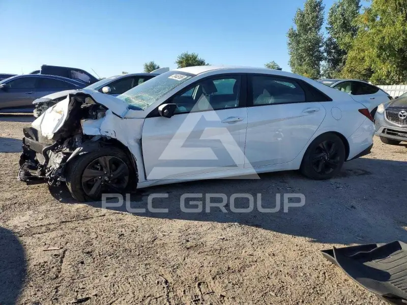 2022 Hyundai Elantra фото