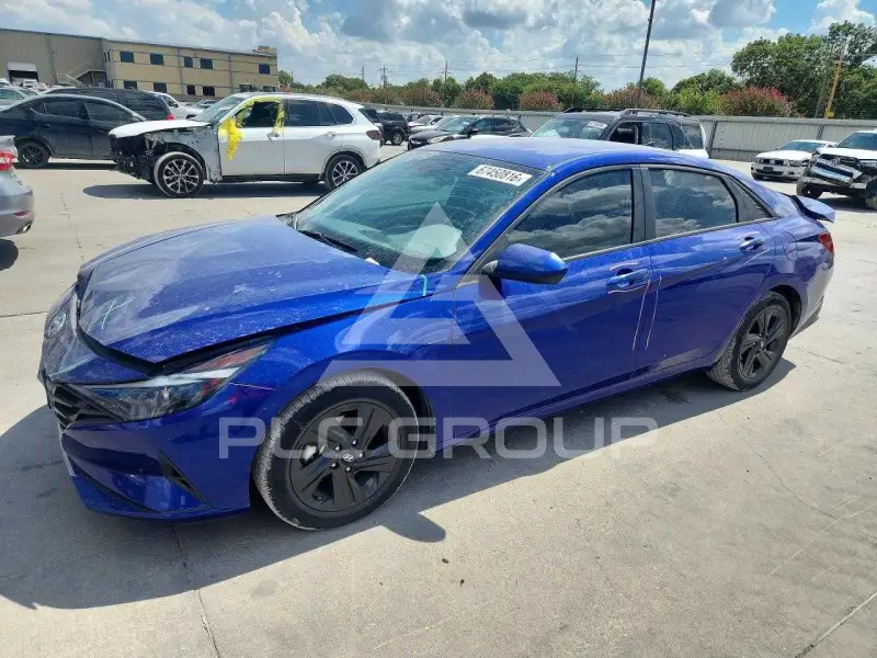 2022 Hyundai Elantra photo