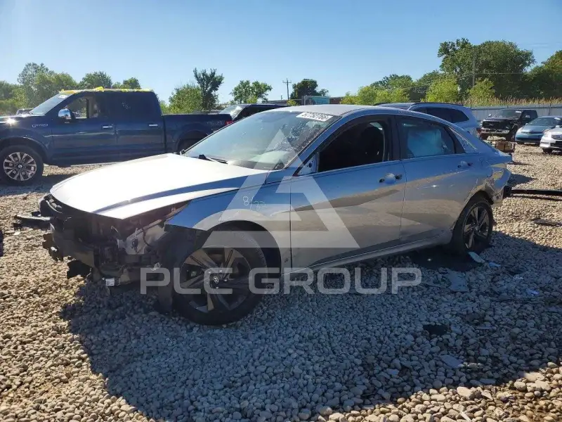 2022 Hyundai Elantra photo
