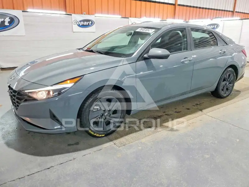 2022 Hyundai Elantra photo