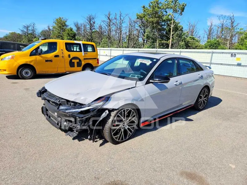 2022 Hyundai Elantra фото