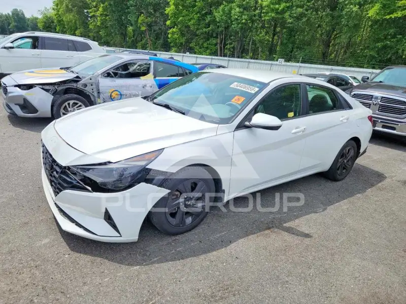 2022 Hyundai Elantra фото