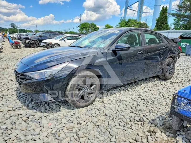 2022 Hyundai Elantra фото