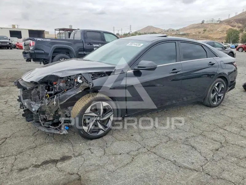 2022 Hyundai Elantra photo