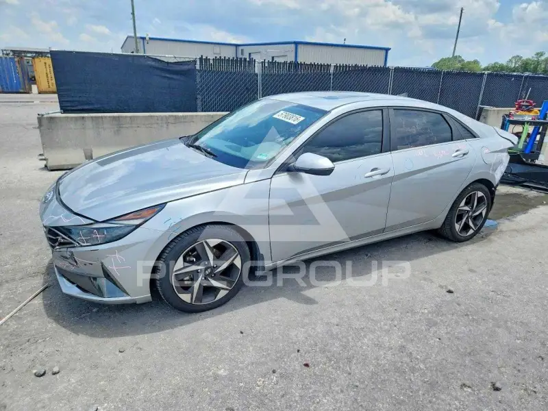 2022 Hyundai Elantra фото