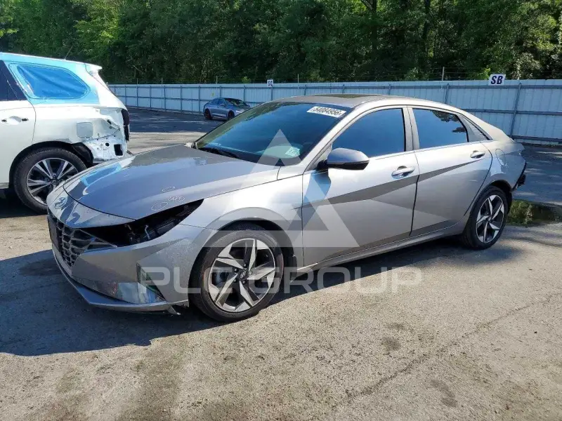 2022 Hyundai Elantra photo
