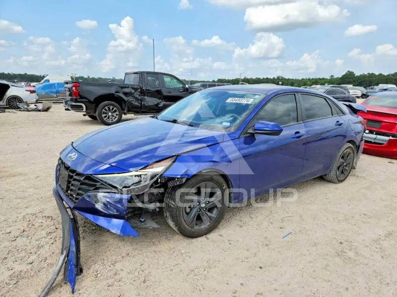 2022 Hyundai Elantra фото