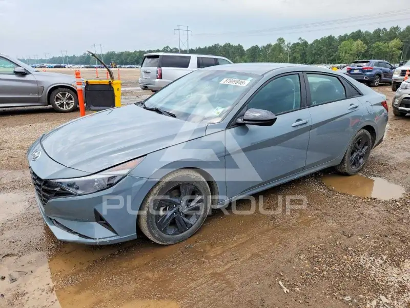 2022 Hyundai Elantra фото