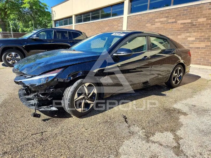 2022 Hyundai Elantra photo