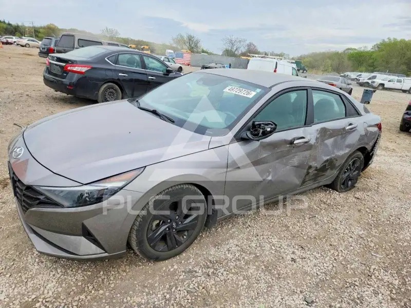 2022 Hyundai Elantra фото