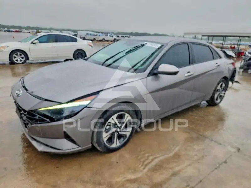 2022 Hyundai Elantra фото