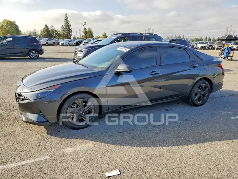2022 Hyundai Elantra фото