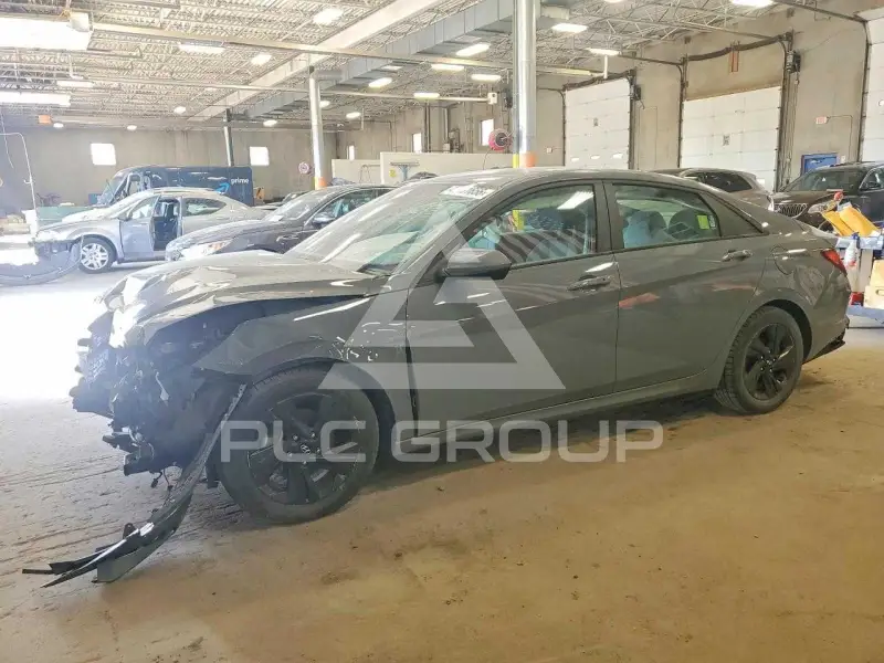 2022 Hyundai Elantra фото
