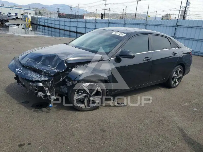2022 Hyundai Elantra фото