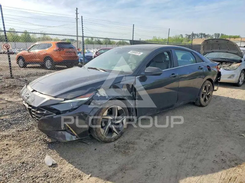 2022 Hyundai Elantra photo