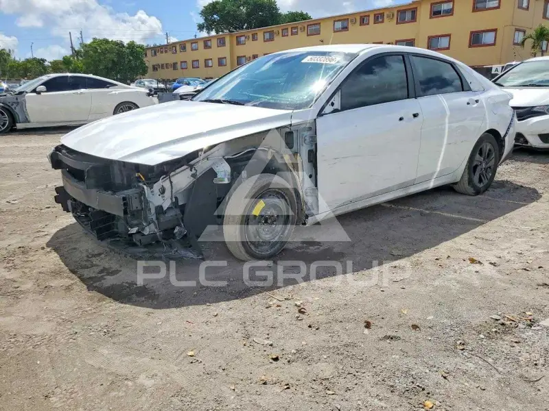 2022 Hyundai Elantra фото