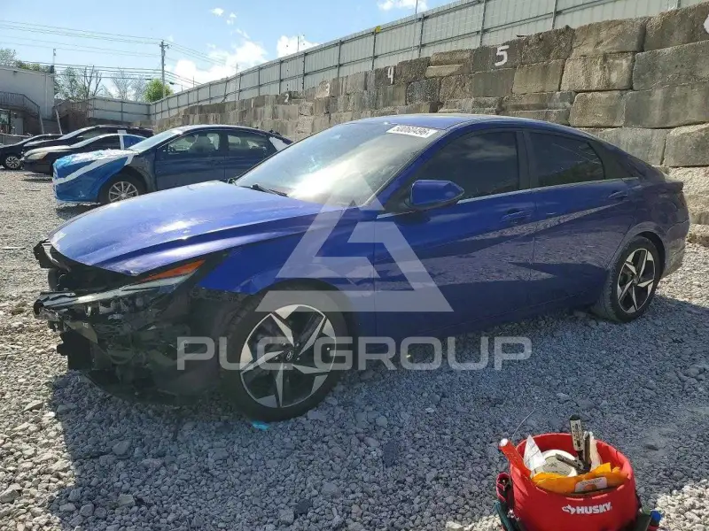 2022 Hyundai Elantra фото