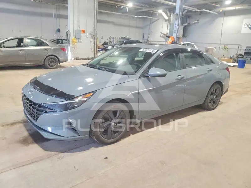 2022 Hyundai Elantra фото
